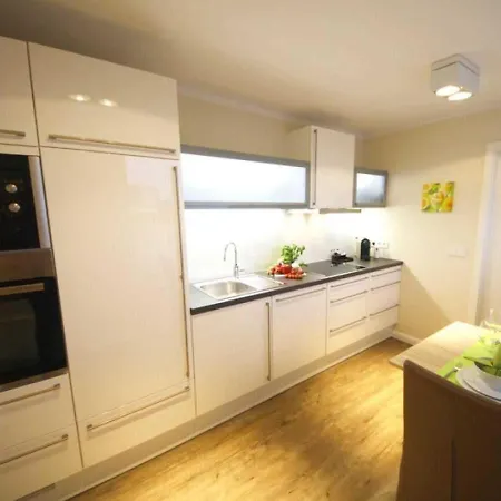 Ferienwohnung Sola Bona Mit Meerblick In 아파트 베스터란트