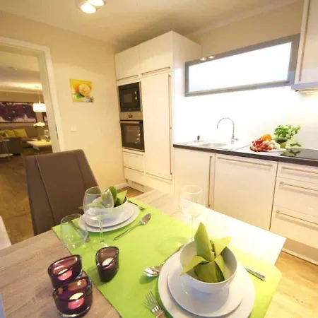 Ferienwohnung Sola Bona Mit Meerblick In 아파트 베스터란트